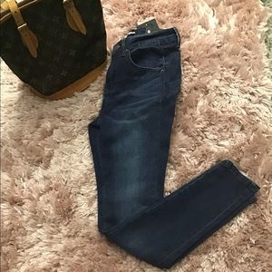 FashionNova ,penthouse suite, booty lifting jean